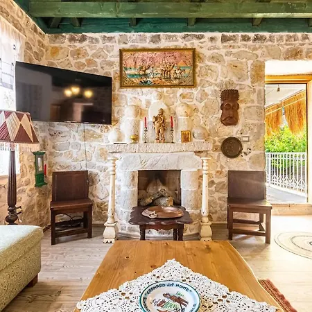 Mosaic Of 2 Stories In Stone, Views & Appartement *